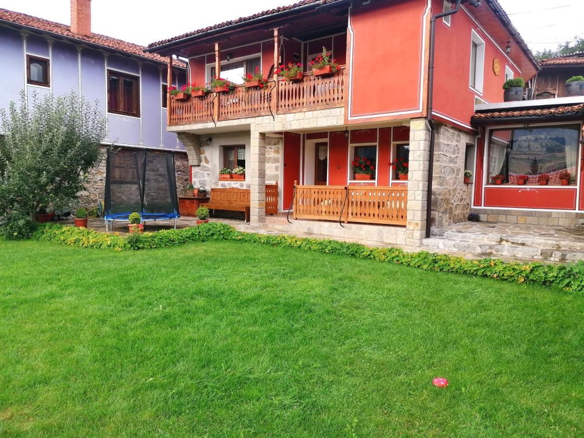 Радкината Къща Koprivshtitsa Exterior foto