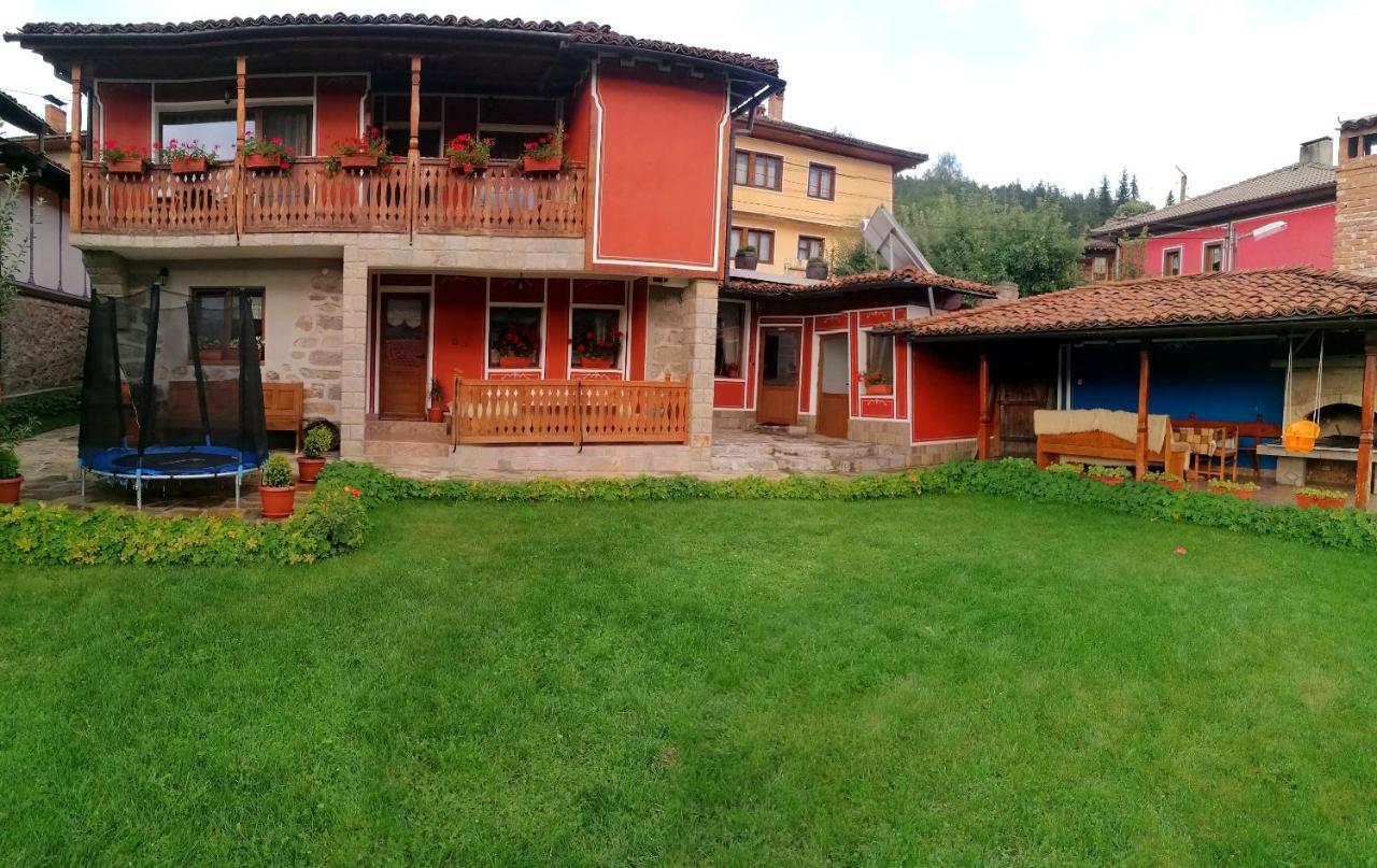 Радкината Къща Koprivshtitsa Exterior foto