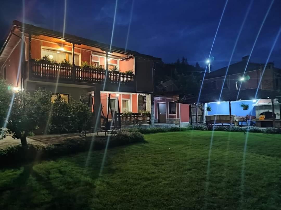 Радкината Къща Koprivshtitsa Exterior foto