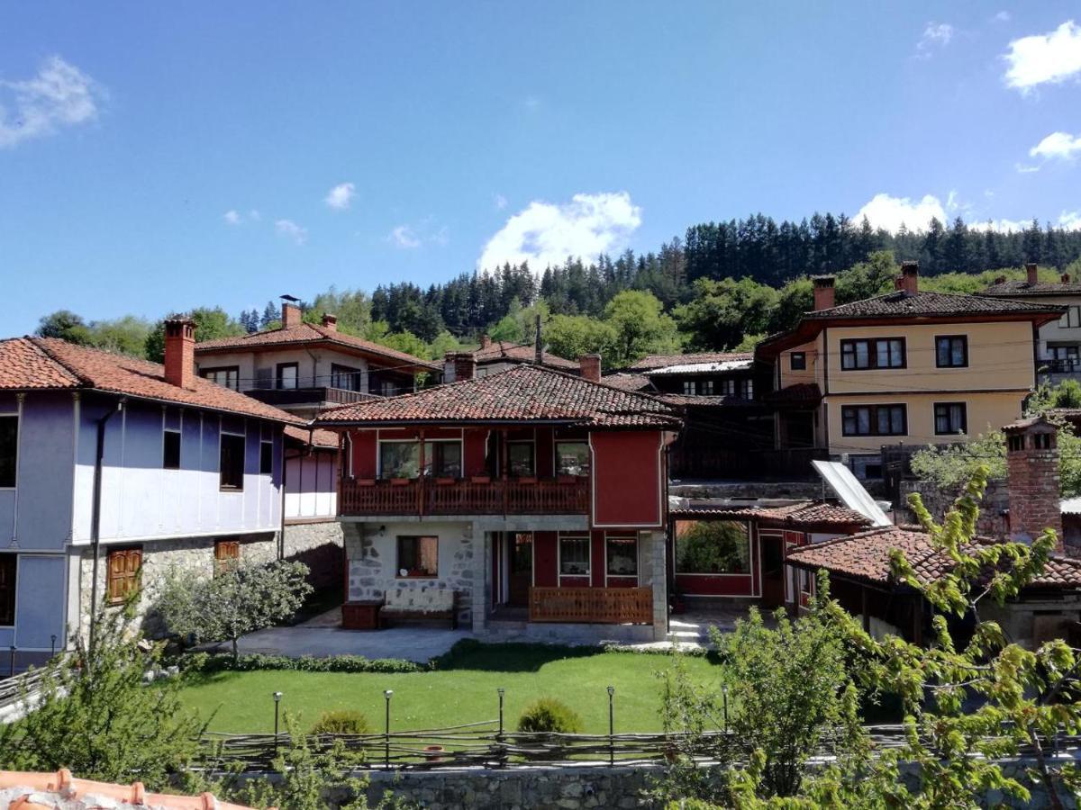 Радкината Къща Koprivshtitsa Exterior foto